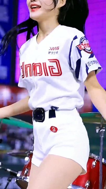 Cutest Choi Hong Ra Fancam at Sajik Stadium | Cheerleader EP 68
