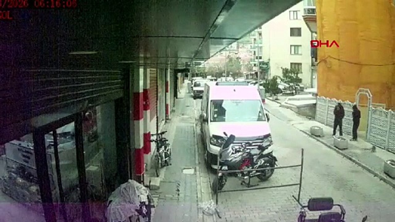 Dolandırıcıların tuzağına düştü; 7.5 milyon TL'yi elleriyle teslim etti!