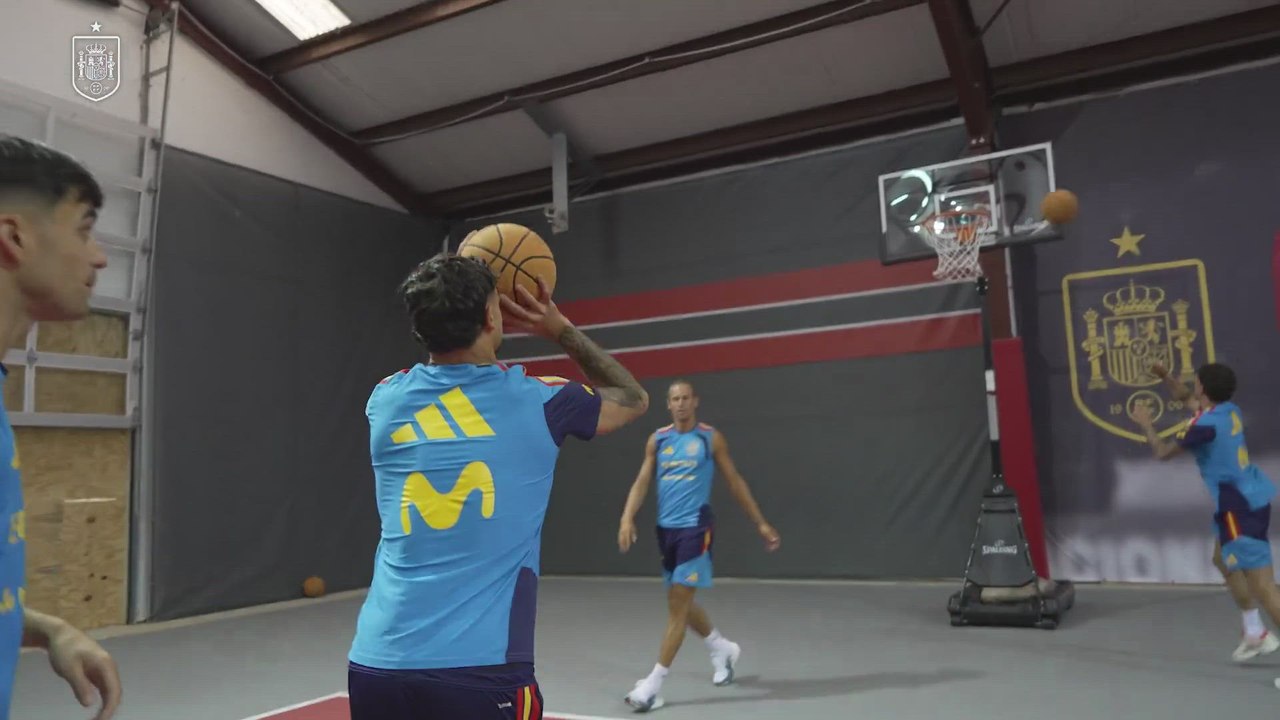 España se pasa al baloncesto: Lamine Yamal es bueno a todo