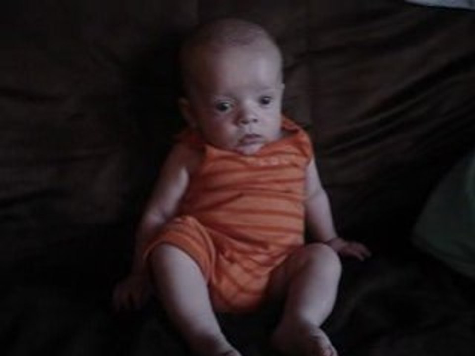 Je tiens pas bien assis!