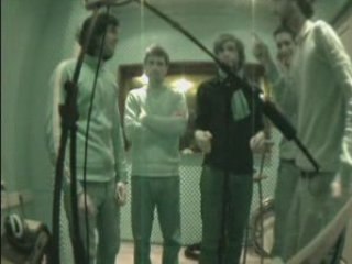 Clip "Yeah Yeah" de The Royal Teas