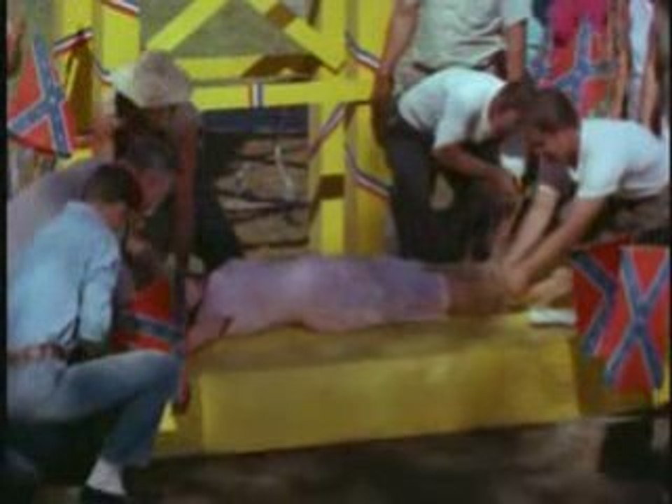 2000 Maniaques ! (trailer)