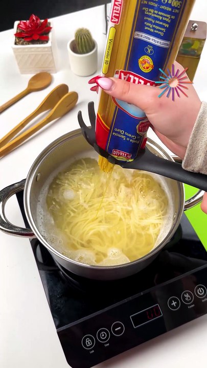 How to not cook spaghetti for the whole neighborhood😂🍝