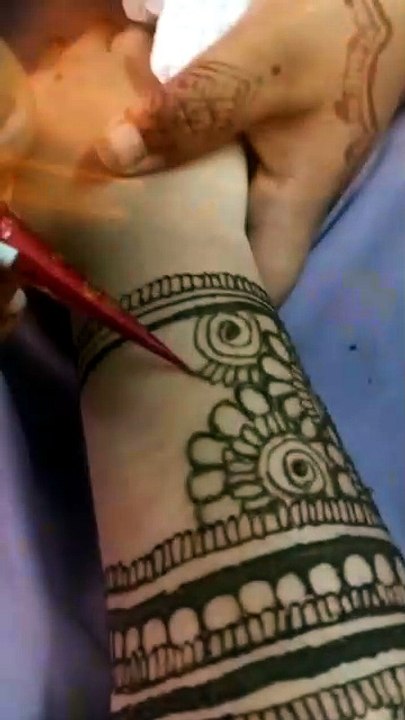 সুখের রঙে রাঙানো এক টুকরো মুহূর্ত