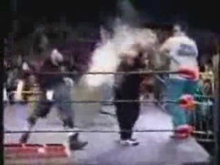 The Sandman vs Raven - ECW Hardcore Homecoming 2005