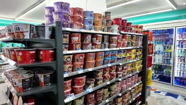 ASMR MUKBANG| Eating Korean Convenience Store Food! Fire Noodles, Spicy Tteokbokki, Sausage Kimbab