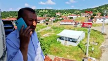Şebeke aramak için minareye çıkıyorlar! Telefon çekmeyen mahallede nüfus giderek azalıyor