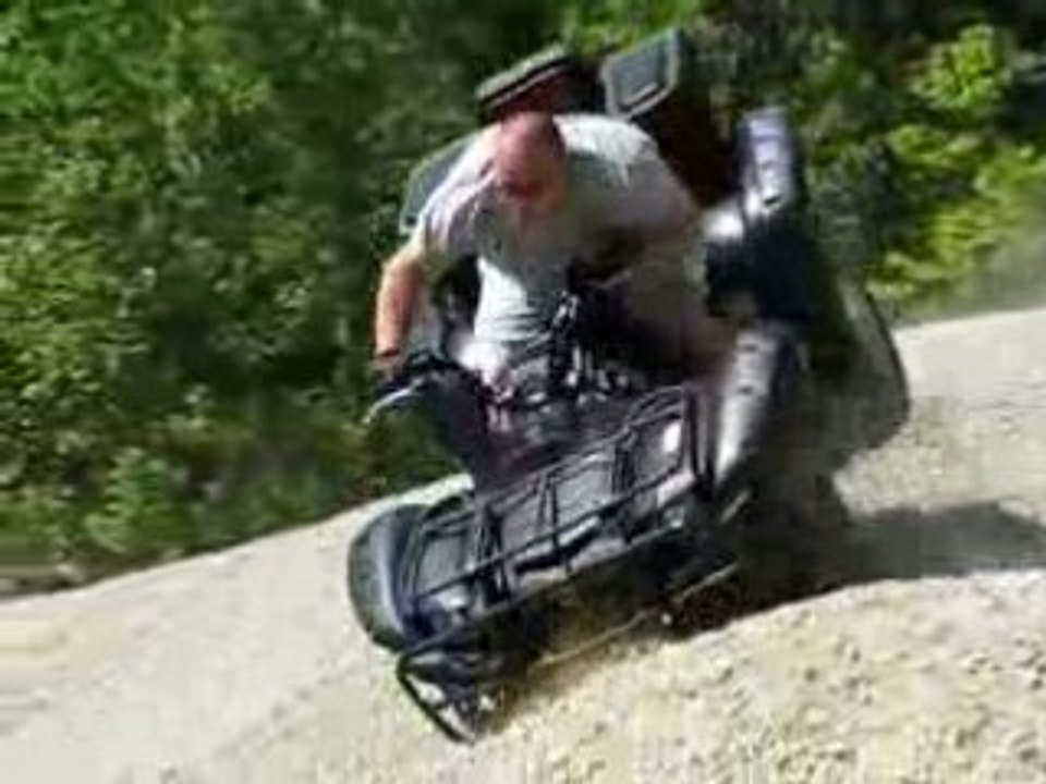 Regis fait du quad