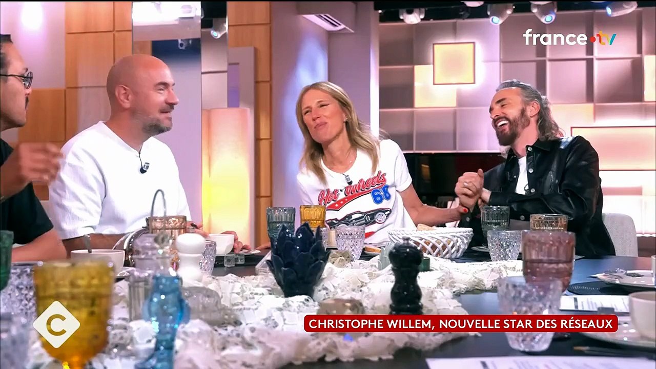 Dans "C à vous", Christophe Willem revient sur cette séquence culte de “Secret Story” dans laquelle il est présenté comme "le peintre de La Joconde"
