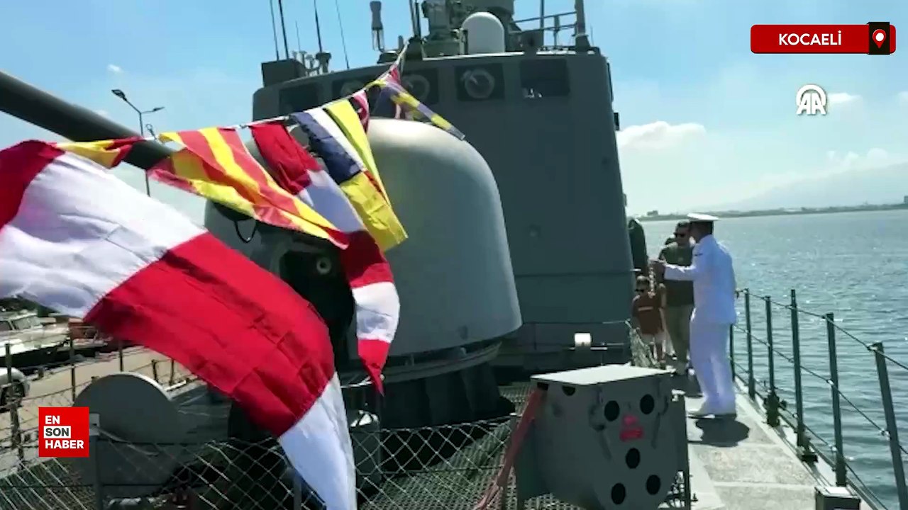 Kocaeli’de TCG Fırtına hücumbotu ziyarete açıldı