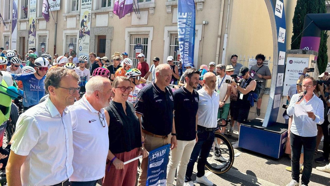 Championnats de France 2026 - Le départ de la course hommes à La Tour du Pin