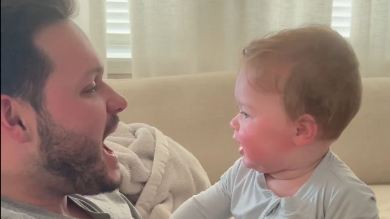 In dad's footsteps: Little boy effortlessly imitates his dad's voice