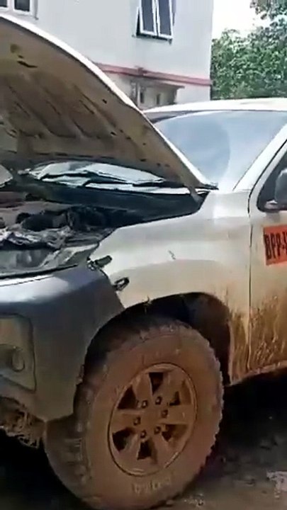 Borneo Coal Mine Off-Road Vehicles : Muddy Trucks in Kalimantan