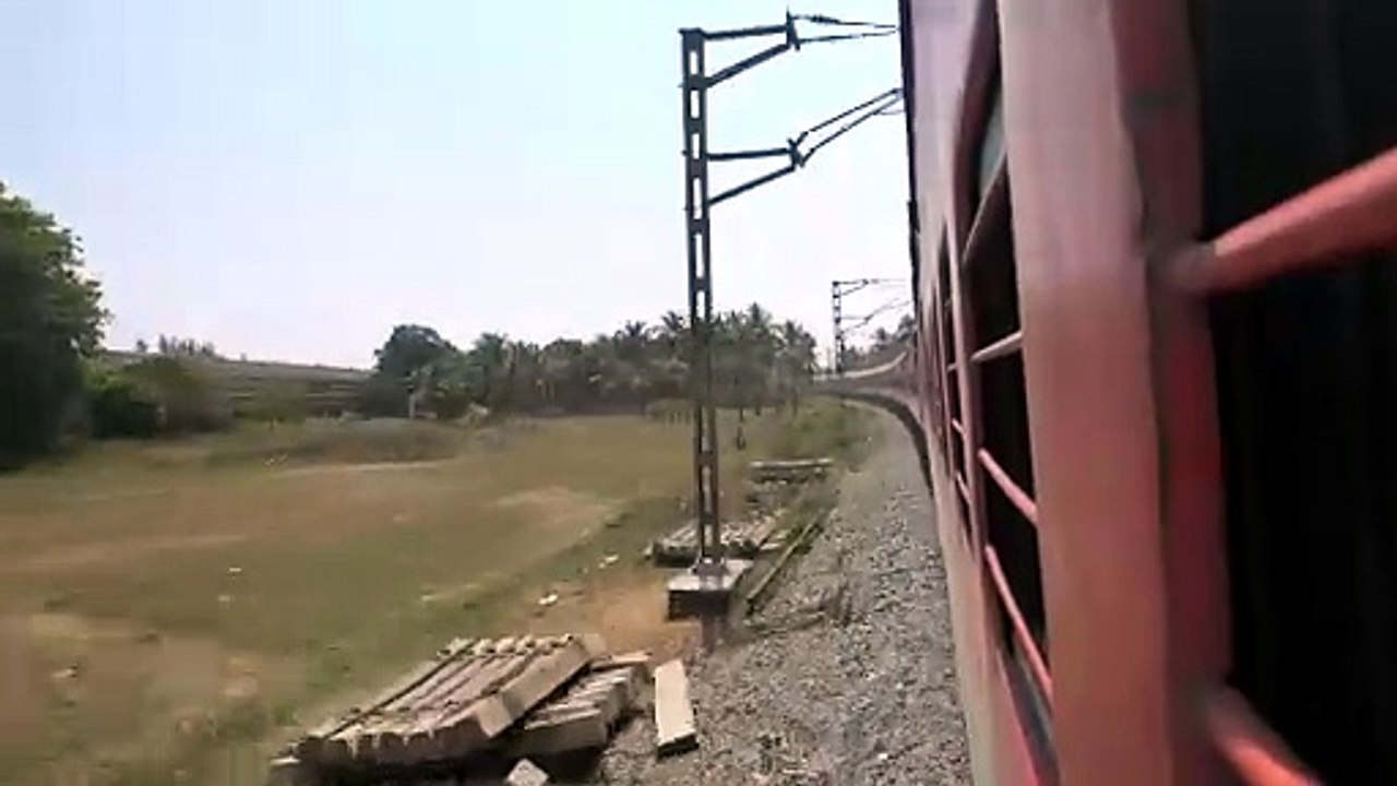 2019-03-16-17 - India - Tivim to Varkala - Train Ride - Part 2