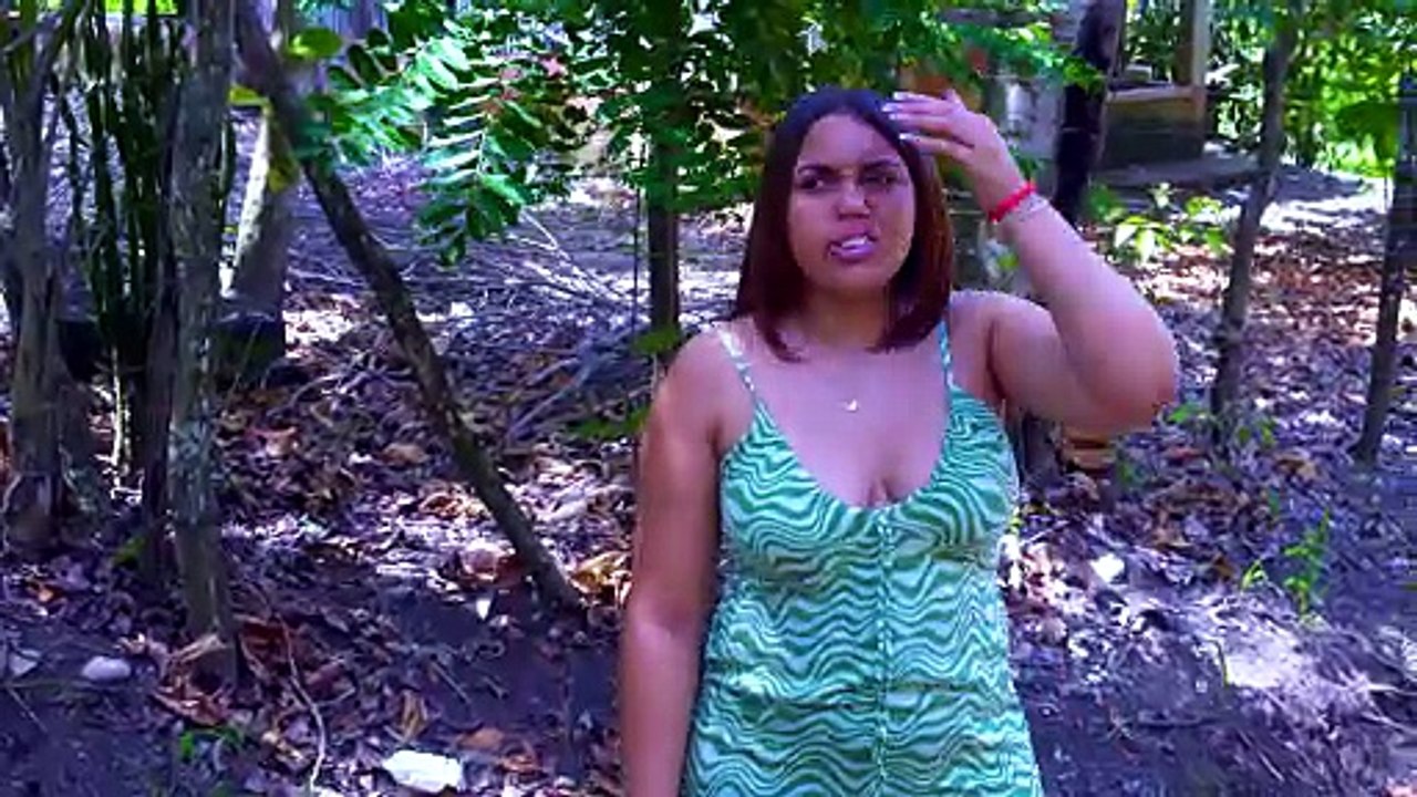 Dejo su vecina vendiendo y vendia a otro precio    LA SOCIA 15