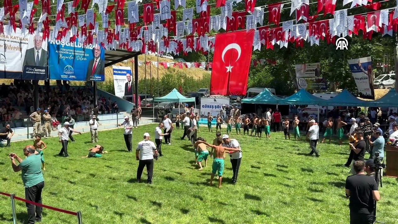 Kahramanmaraş'ta Dereköy Karakucak ve Şalvar Güreş Festivali düzenlendi | Ajansspor | AA