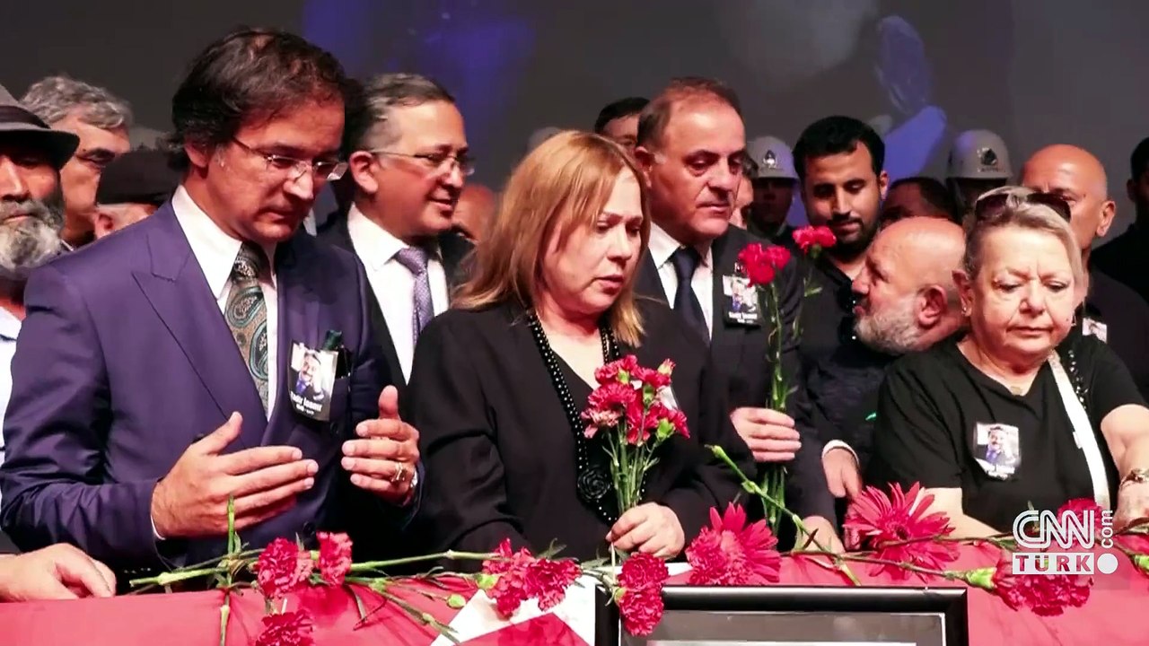 Büyük ustaya veda günü! Kadir İnanır son yolculuğuna uğurlandı