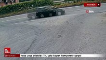 Tır, yola kayan kamyonete çarptı