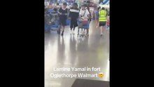 Yamal al supermercato, la stella della Spagna e la spesa prima dei Mondiali