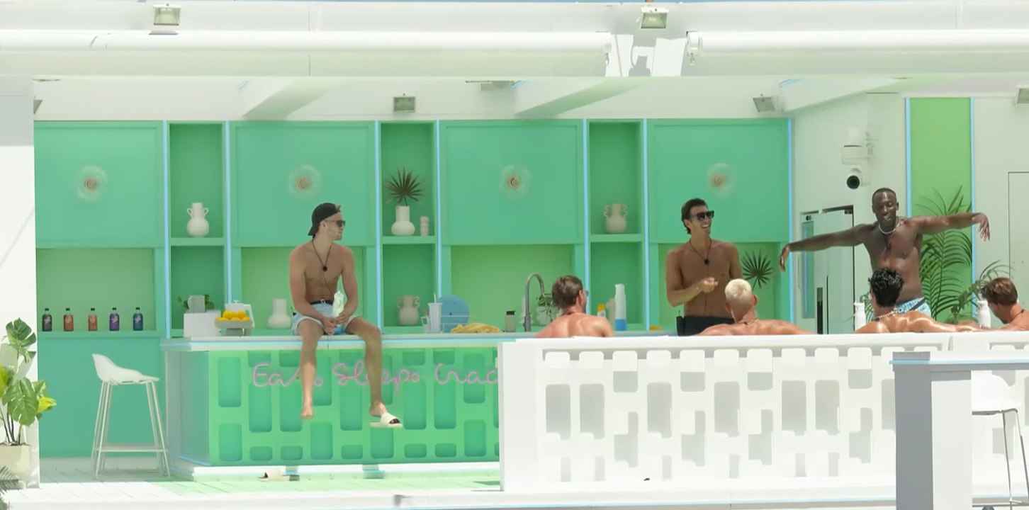 Love Island - Season 13 Episode 13