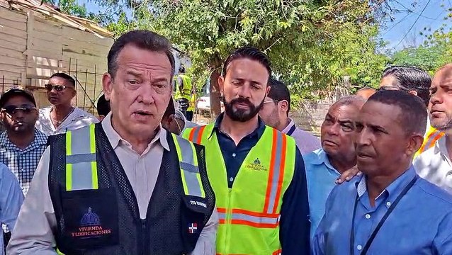 Ministro Ito Bisonó encabeza amplio recorrido en Santiago; activa programas de vivienda y supervisa Palacio Municipal de Santiago Oeste​.