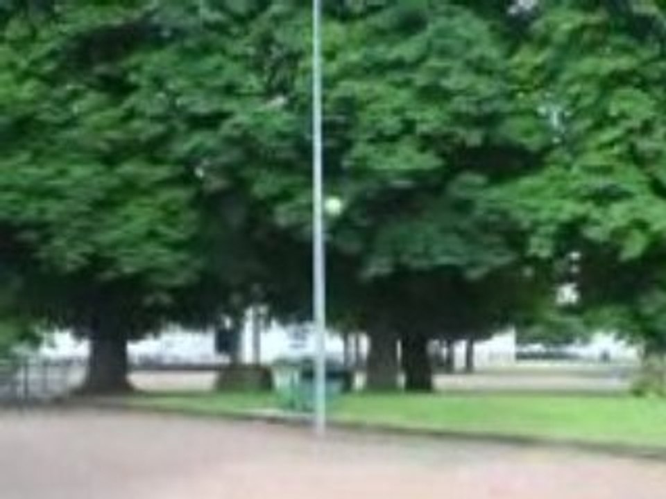 mon pote ki mes un poteau