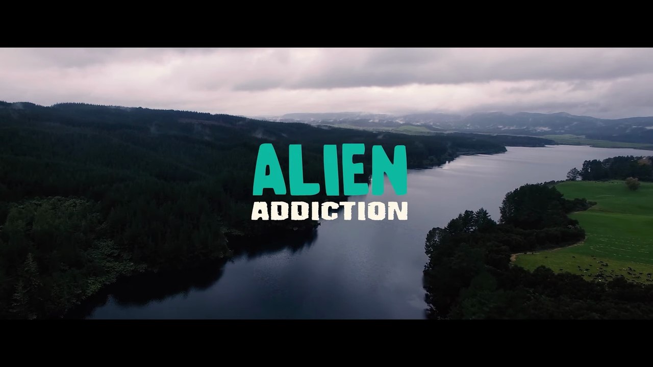 Alien Addiction Film deutsch