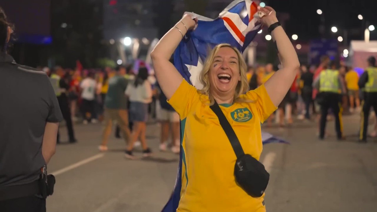 Australian fans celebrate Socceroos’ 2-0 World Cup victory over Turkey in Vancouver