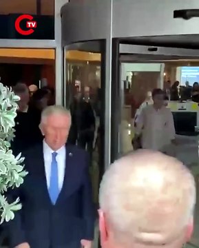Mansur Yavaş ve Müsavat Dervişoğlu arasında güldüren diyalog