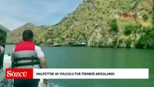 Halfeti’de 40 yolculu tur teknesi arızalandı; jandarma yolcuları tahliye etti