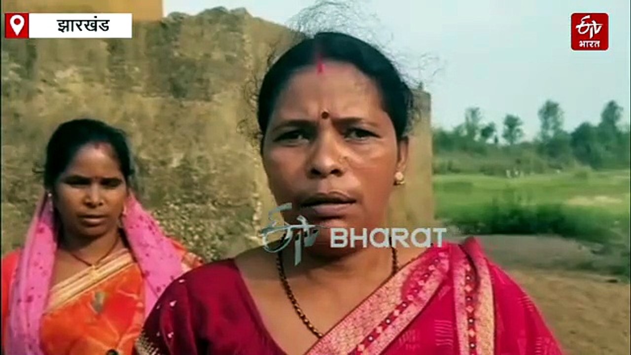 अवैध बालू उत्खनन से जर्जर हुआ मुरहू का पुल, बचाने के लिए आगे आईं गनालोया गांव की महिलाएं