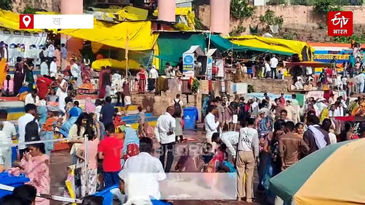 सोमवती अमावस्या पर 1.25 लाख भीड़ से पट गई ओंकारेश्वर नगरी, नर्मदा में स्नान कर किया महादेव का जयघोष