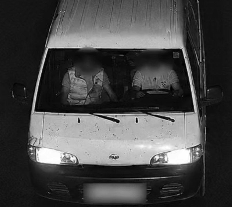 Sarıyer’de 13 yaşındaki çocuk çaldığı minibüsle İstanbul turu yaptı; polis havadan takiple yakaladı