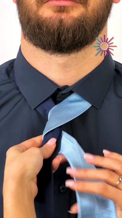 Easy tutorial on how to tie a tie👔