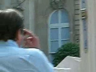 Andrée Putman découvre son piano Pleyel à l'Elysée