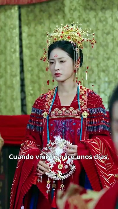 (Doblado) Rosa coronada entre espinas