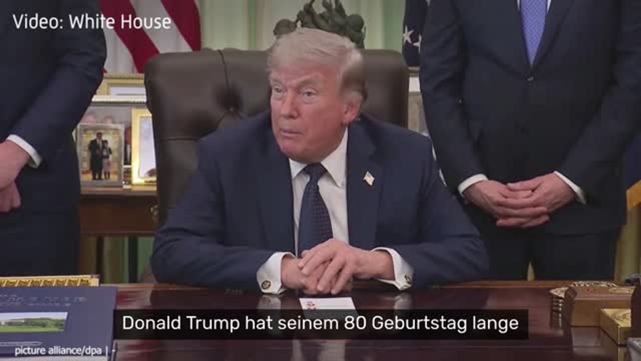 Donald Trump: Ausgerechnet an seinem Geburtstag - US-Präsident mit Peinlich-Foto bloßgestellt