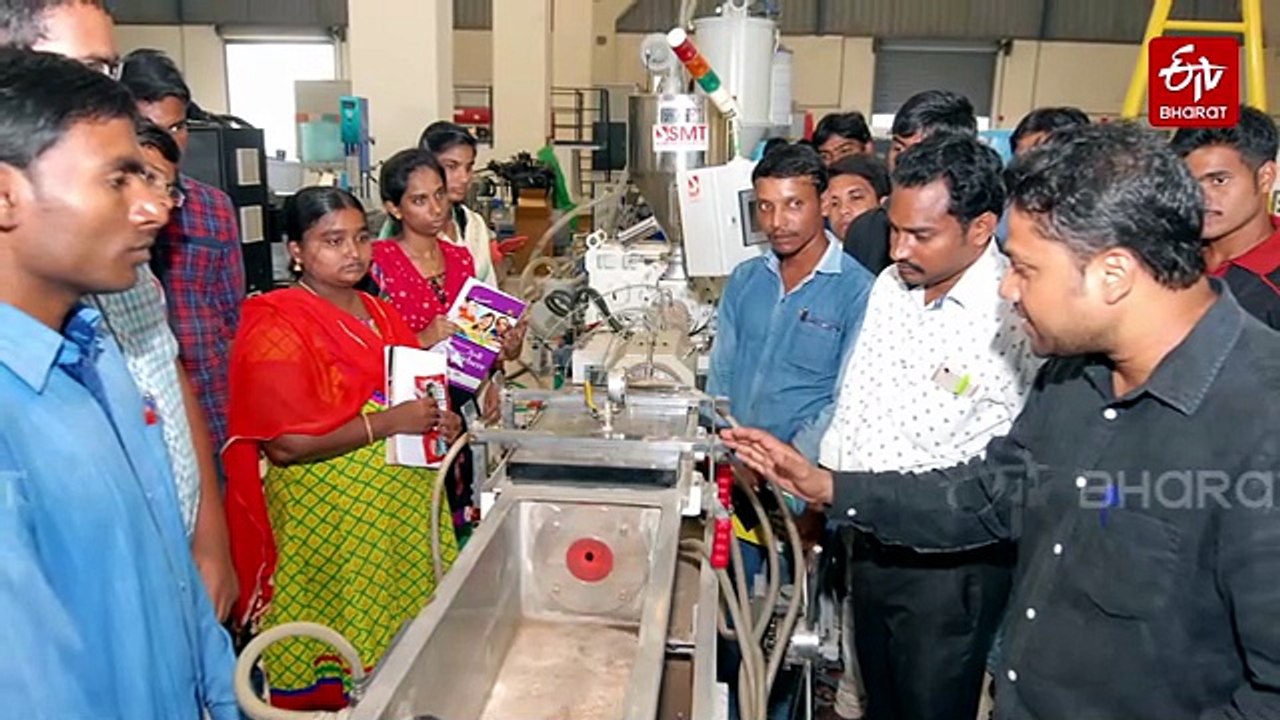 പന്ത്രണ്ടാം ക്ലാസ് കഴിഞ്ഞാല്‍ എന്ത് പഠിക്കണം, എഐയുടെ സാധ്യതകളെക്കുറിച്ച് വിശദീകരിച്ച് ബി എസ് വാര്യര്‍