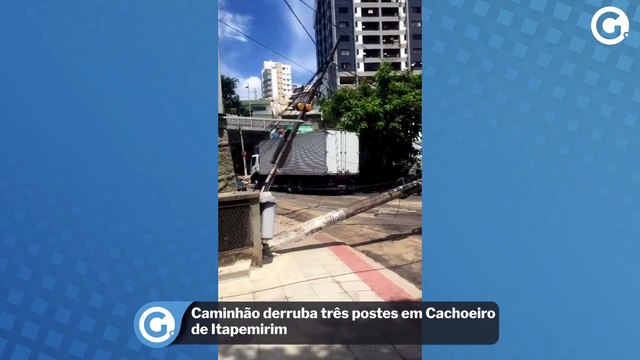 Caminhão derruba três postes em Cachoeiro de Itapemirim Leitor | A Gazeta