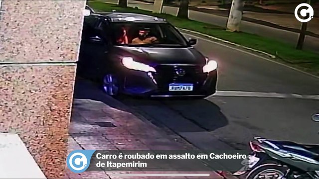 Carro é roubado em assalto em Cachoeiro de Itapemirim