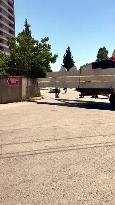 Gebze'de yürek yakan kaza! Tırın manevrası ölüm getirdi Tır şoförü ağıt yakarak ağladı