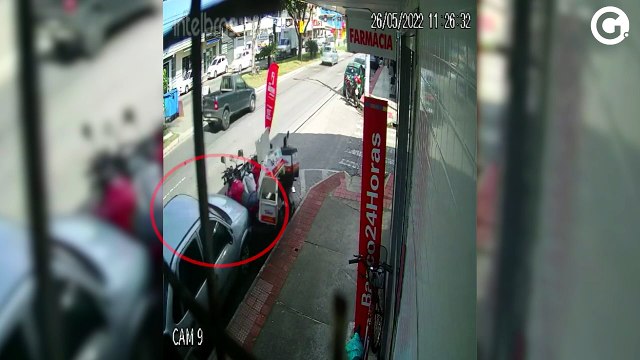 Câmera registra acidente com vários veículos na Serra