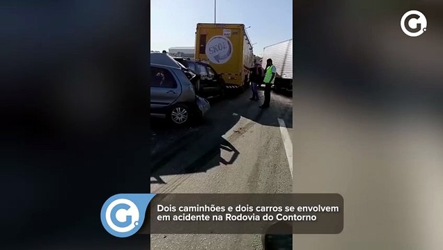 Acidente com carros e caminhões interdita a Rodovia do Contorno