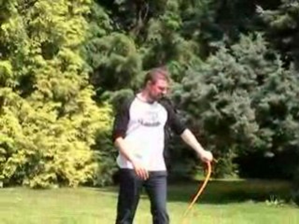 Sébastien_circus_cracking
