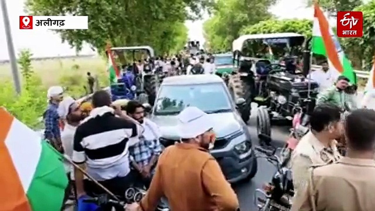 असम विमान हादसे में शहीद वायुसेना सार्जेंट जितेंद्र शर्मा को अंतिम सलाम, टप्पल से सालपुर तक उमड़ा जनसैलाब