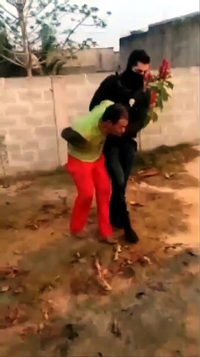 Polícia prende foragido por assassinatos, roubo...