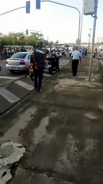 Protesto fecha a Rodovia do Sol, em Vila Velha