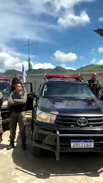 Policiais penais fazem homenagem a policiais mortos em Cariacica