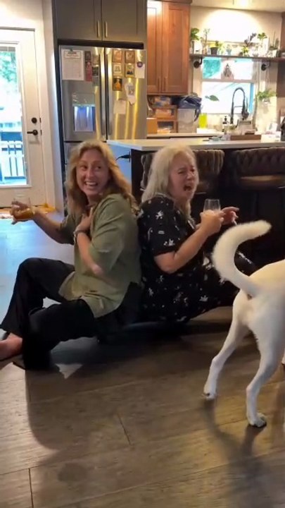 Hilarious Reaction: When Mom and Auntie Try the Latest TikTok Trend! 😂
