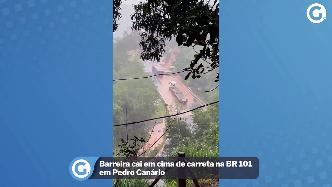 Barreira cai em cima de carreta na BR 101 em Pe...
